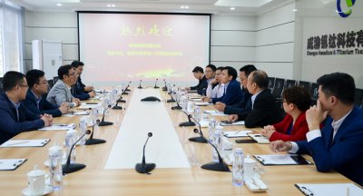 陜鋼集團(tuán)漢鋼公司到釩鈦科技參觀交流：現(xiàn)場非常震撼，環(huán)境特別好！