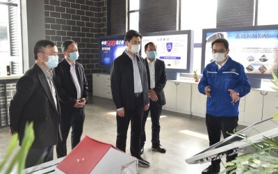 四川省委常委、宣傳部部長甘霖蒞臨川威集團(tuán)連界基地調(diào)研
