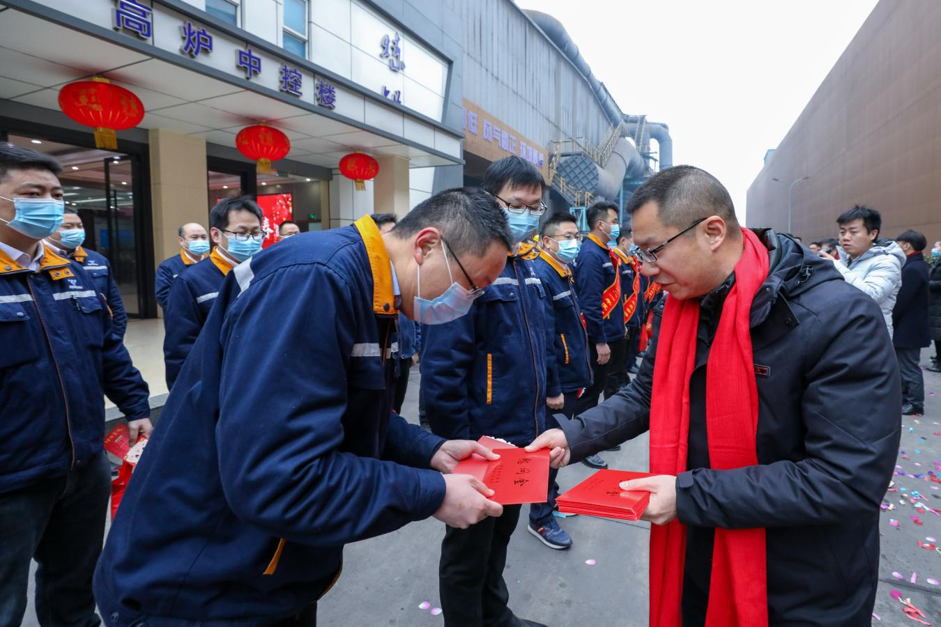 集團(tuán)公司開展新春慰問活動暨迎新春座談會(圖4) 集團(tuán)公司開展新春慰問活動暨迎新春座談會(圖4)