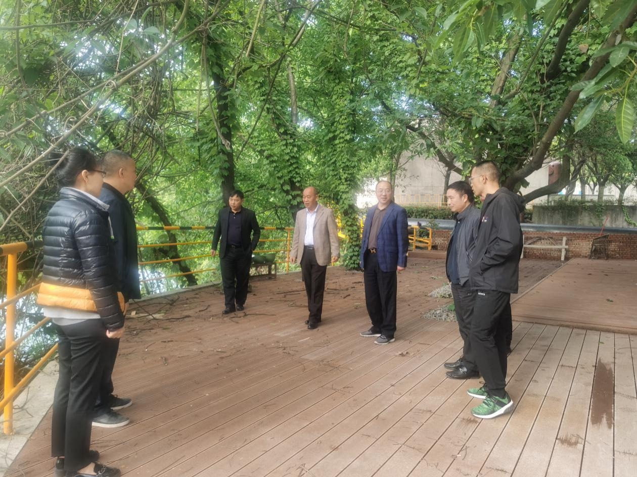 堅持熱愛 不負耕耘——集團董事長王勁蒞臨工業(yè)研學(xué)旅行營地視察指導(dǎo)(圖6) 堅持熱愛 不負耕耘——集團董事長王勁蒞臨工業(yè)研學(xué)旅行營地視察指導(dǎo)(圖6)