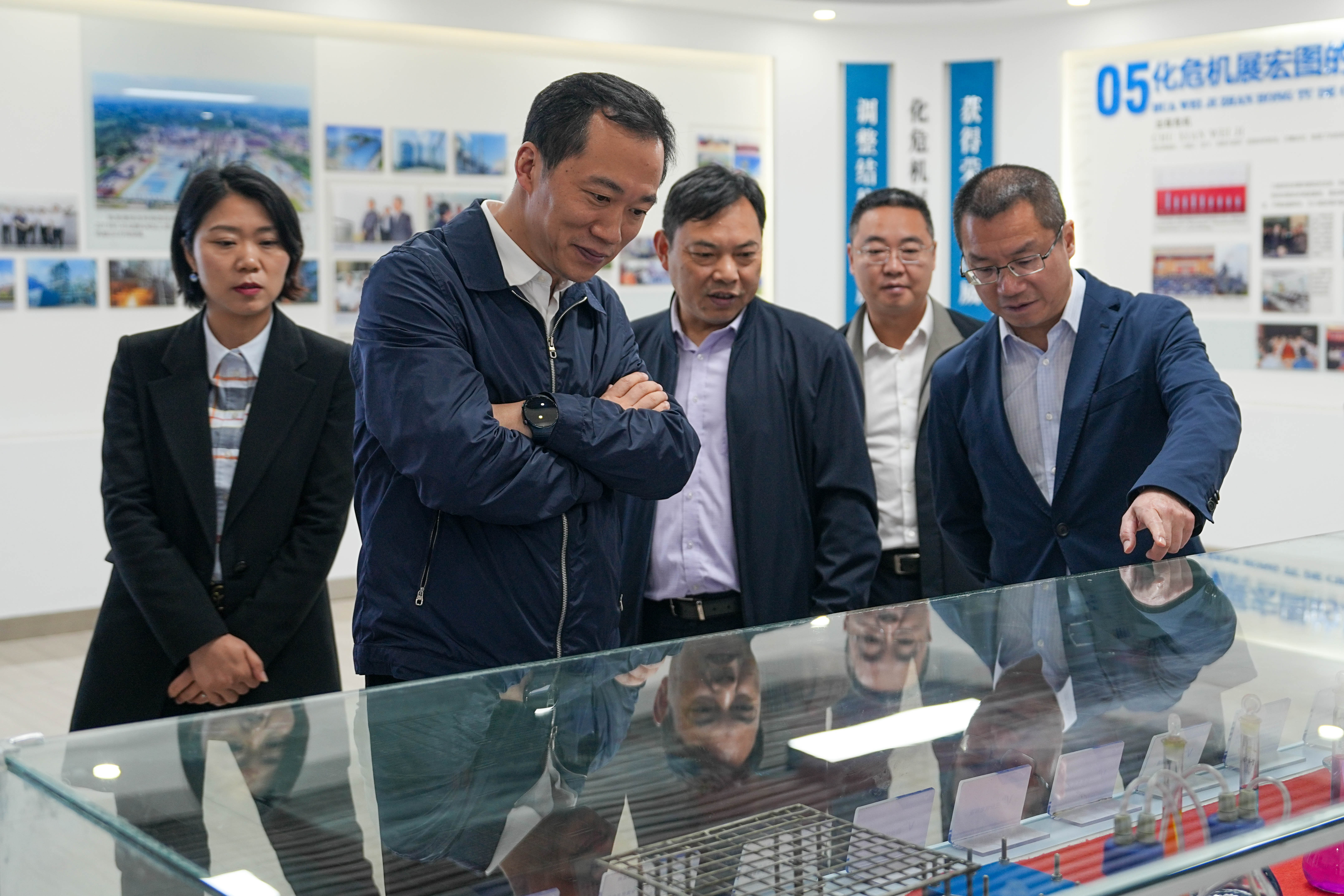內(nèi)江市市委常委、組織部部長向赟蒞威調(diào)研(圖3)