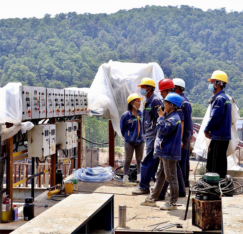 聯(lián)鑫礦業(yè)秀水河一段破碎與球磨搬遷項目800t/h破碎生產(chǎn)線帶負荷試運轉(zhuǎn)成功(圖4)