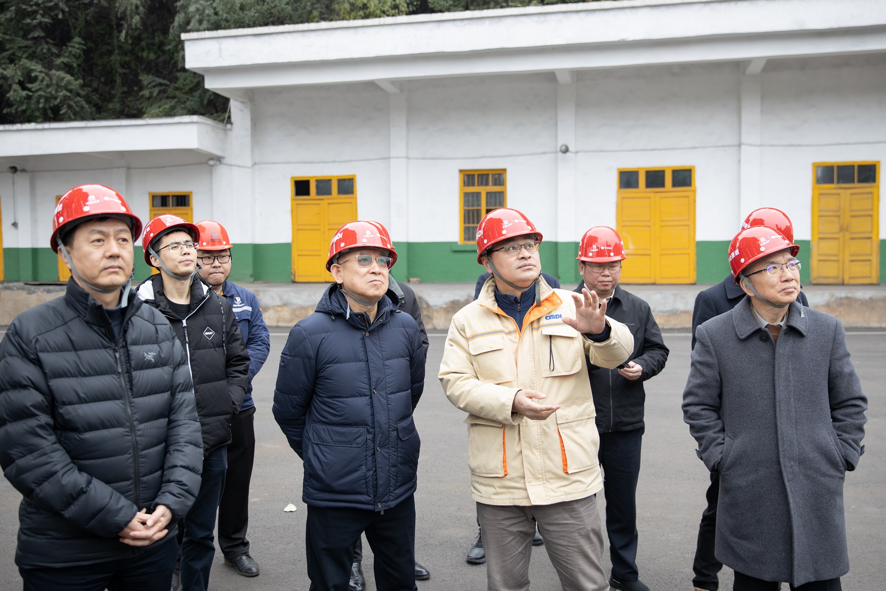 中鋼協(xié)駱鐵軍副會長一行到訪川威集團(圖3) 中鋼協(xié)駱鐵軍副會長一行到訪川威集團(圖3)