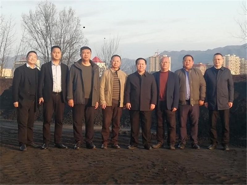 集團(tuán)公司首席市場官張遠(yuǎn)貴調(diào)研 陜南釩鈦鐵礦市場(圖2)